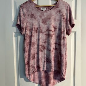 Dark mauve or pink hi lo shirt with tie die pattern